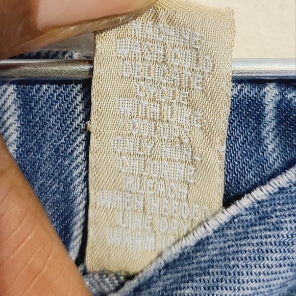 Kate Hill Woman | Lightweight Distressed Tencel Denim Jeans (Size 1X) - Picture 6 of 11